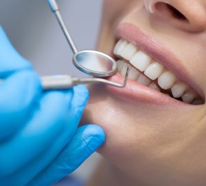 عکس محیط مطب دندانپزشکی حرفه‌ای و مدرن با تجهیزات کامل در تهران